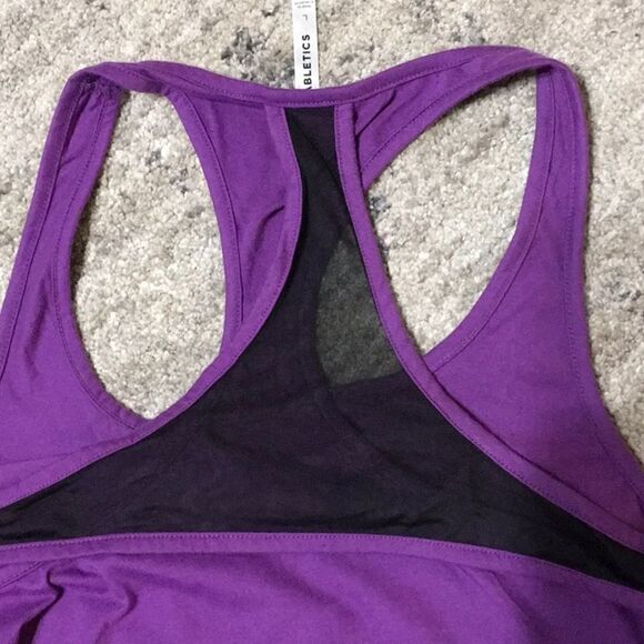 Fabletics tank with mesh. NWOT - Picture 5 of 5